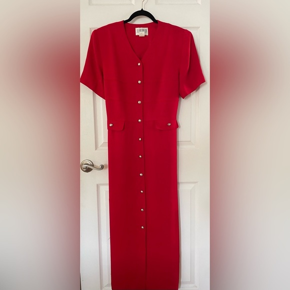 Julian Taylor Dresses & Skirts - Vintage Julian Taylor Vibrant Red Button-Front ShortSleeve Midi Dress